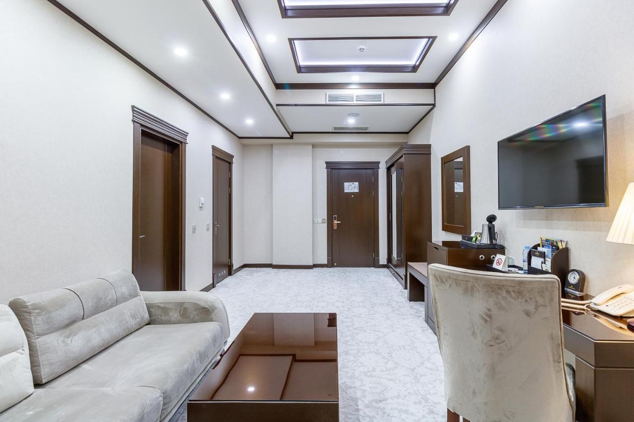 Qushbegi Plaza Hotel Tashkent Exterior photo