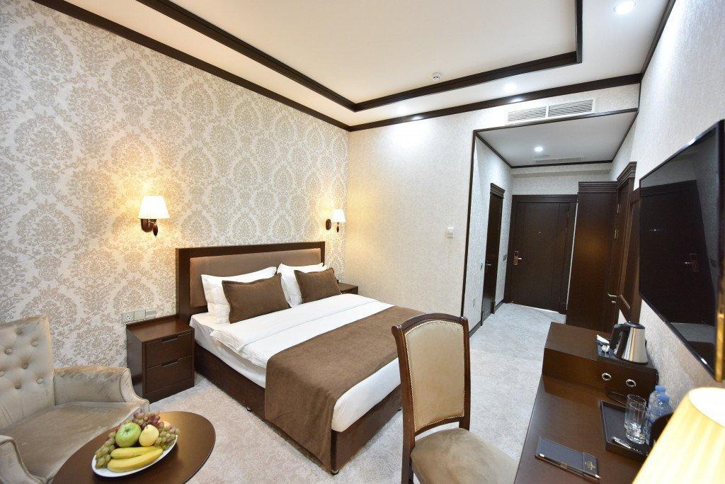 Qushbegi Plaza Hotel Tashkent Exterior photo