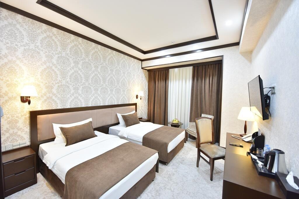 Qushbegi Plaza Hotel Tashkent Exterior photo
