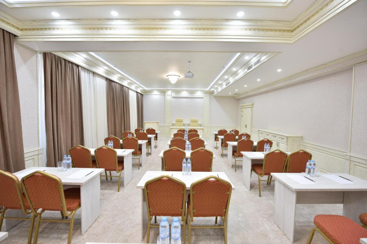 Qushbegi Plaza Hotel Tashkent Exterior photo